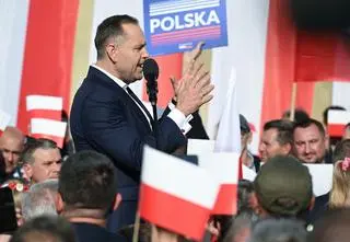 Siedem pytań od formacji Brauna. Nawrocki odpowiedział