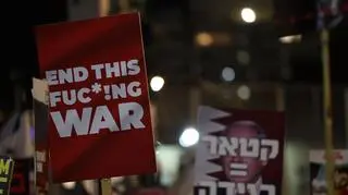 Tysiące Izraelczyków protestowało przeciwko zapowiedzianej przez rząd  eskalacji działań wojennych w Strefie Gazy      