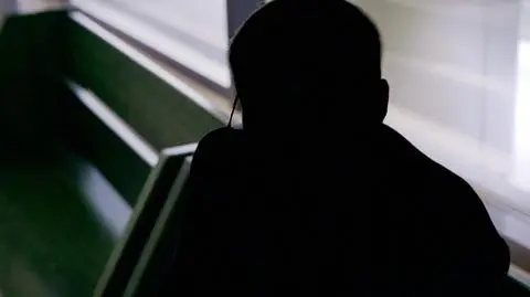 Jedno dziecko nie żyje, drugie nigdy nie będzie samodzielne. "On dalej pracuje"