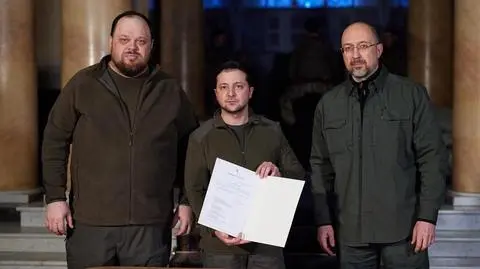 Prezydent Ukrainy Wołodymyr Zełenski podpisał wniosek o członkostwo jego kraju w UE