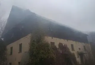 Z młyna wydobywał się gęsty dym 