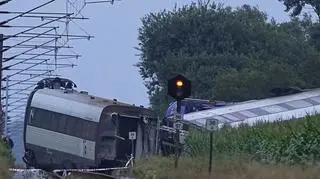 Do wypadku doszło na przejeździe kolejowym