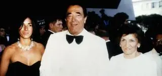 "Ulubiona córka", która "służyła dwóm potworom" 