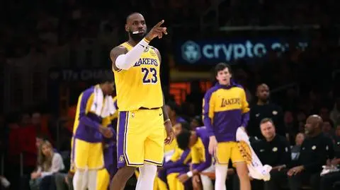 LeBron jak wino. Gwiazda Lakers z kolejnym triple-double
