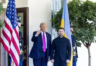 Delegacje "omawiają kwestię ewentualnego spotkania" Zełenskiego i Trumpa