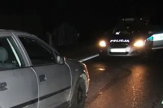 Kierowcy ścigali się w terenie zabudowanym