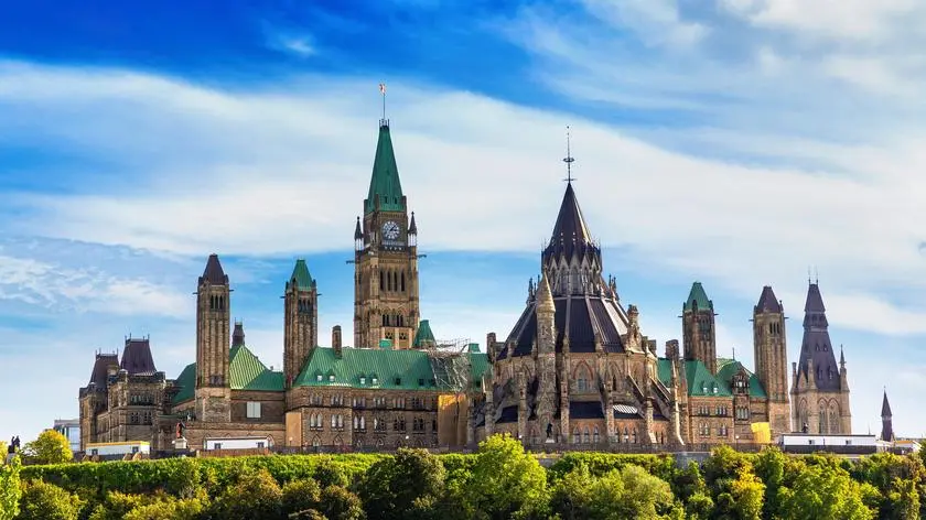 Aż 40 procent młodych kobiet chciałoby wyprowadzić się z USA