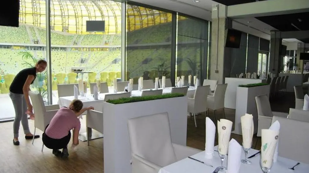 Do meczu przygotowuje się również catering 
