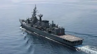 Irański okręt w Cieśninie Ormuz