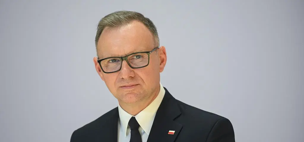 SMS-y z PiS do Dudy. "Jak mogłeś zrobić coś takiego? Wydaje ci się, że coś możesz!"