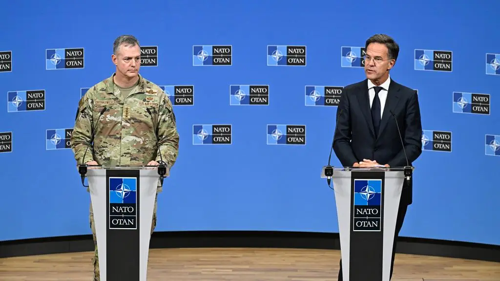 Alexus Grynkewich i Mark Rutte