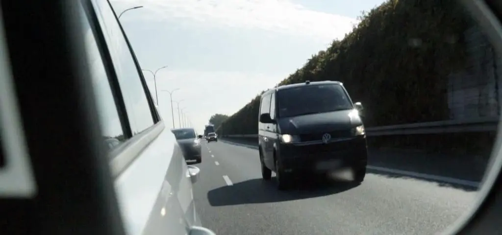 12 tysięcy funtów za transport ludzi. Jak działają gangi przemytnicze?