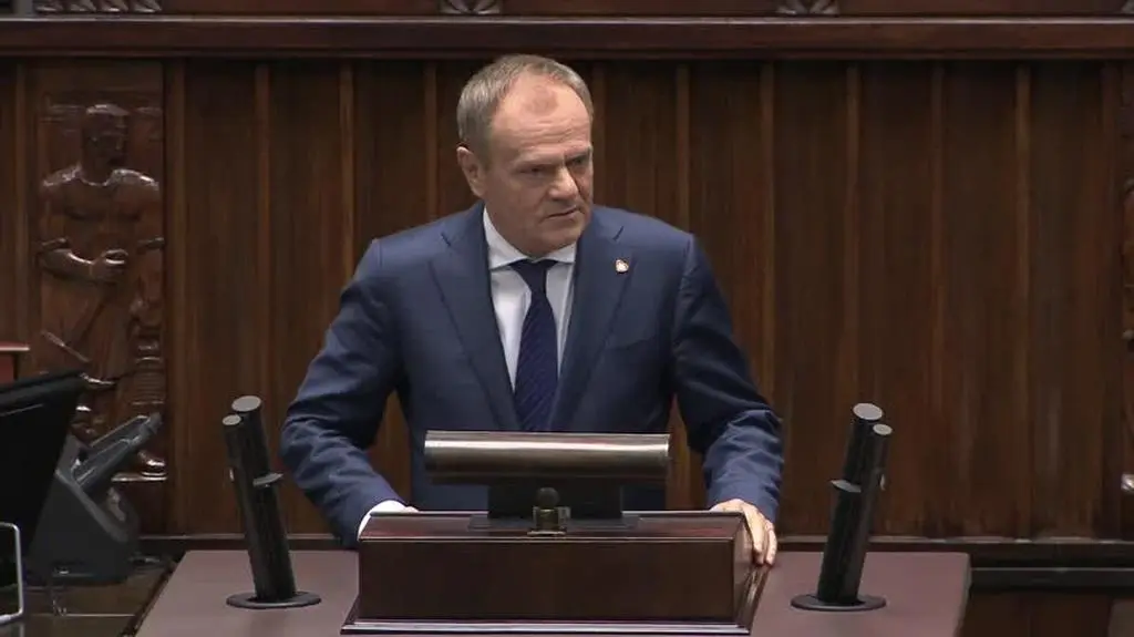 Tusk: 