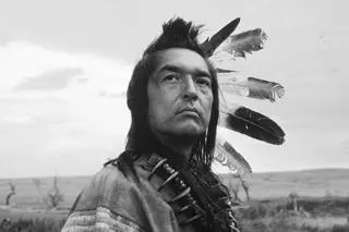 Kadr z filmu "Tańczący z wilkami". Graham Greene