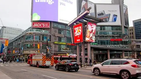 toronto kanada - Bennekom shutterstock_2576284281
