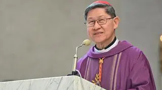 Luis Antonio Tagle podczas mszy świętej w jubileuszowym kościele pw. Zesłania Ducha Świętego w Sopocie