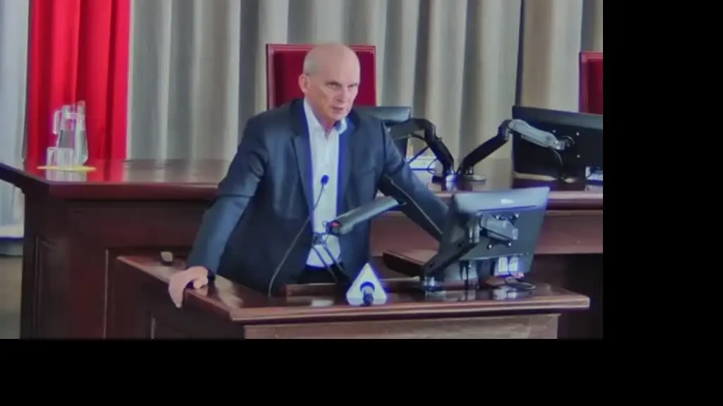 Miasto chce pracować w wynajętym biurze