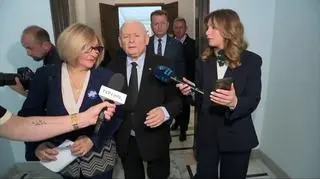 Zobowiązanie i podpis Nawrockiego. Kaczyński: nie jestem pewien, czy ktoś nie sfałszował
