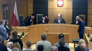A session of the Constitutional Tribunal