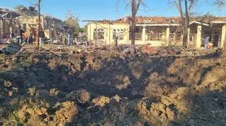 Skutki ataku z powietrza junty na szpital w zachodniej Mjanmie