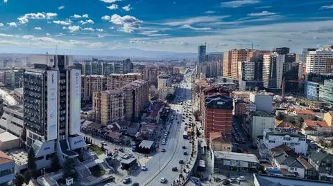 prisztina kosowo - Offthecouchexperience  shutterstock_2484877345_1