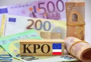Burza wokół KPO. Jak wydawano w innych krajach UE. Dlaczego w Polsce inaczej