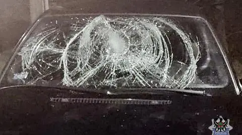 Skakał po samochodzie. "Był zazdrosny o byłą dziewczynę" 