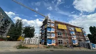 Kilkanaście mieszkań na wynajem budowanych w Oleśnie - najmocniej reklamowana inwestycja SIM Opolskie