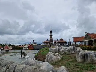 Park rozrywki Hossoland w Brojcach