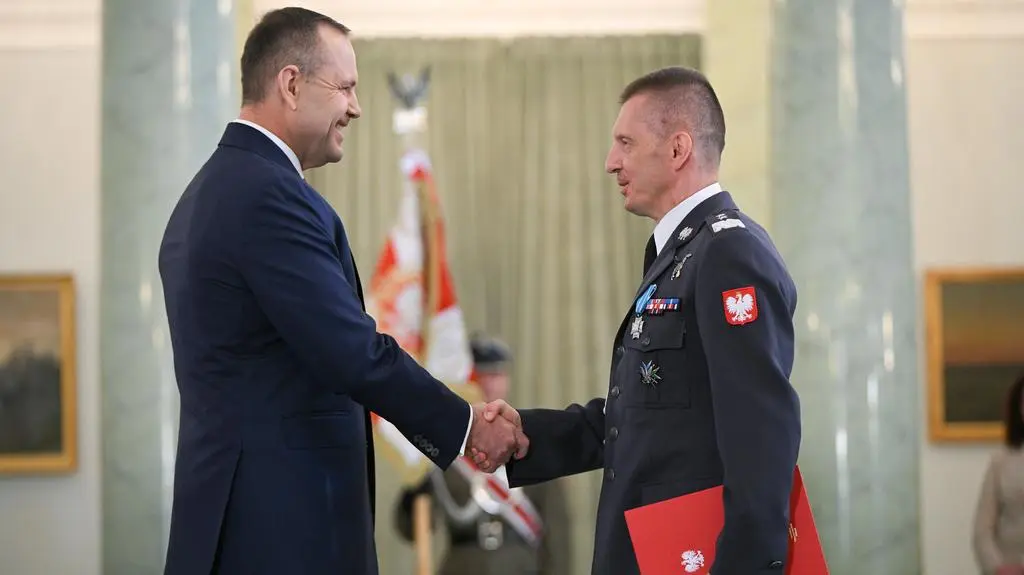 Karol Nawrocki wręczył nominację generałowi Ireneuszowi Nowakowi 