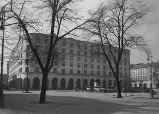 Budynek mieszkalny Wojskowego Funduszu Kwaterunkowego, Dom Bez Kantów, 1936r.