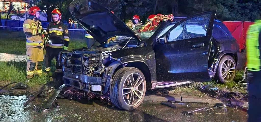 Mieli testować nowe auto, ich trzyletnia córka spała sama w mieszkaniu. Nie żyją