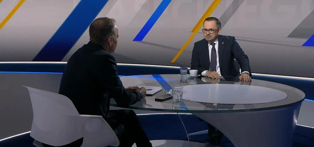 Nawrocki odwołał spotkanie z Orbanem. Horała: to była jedynie słuszna decyzja w tym momencie