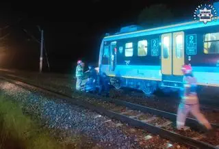 Do zdarzenia doszło na przejeździe w Warmątowicach