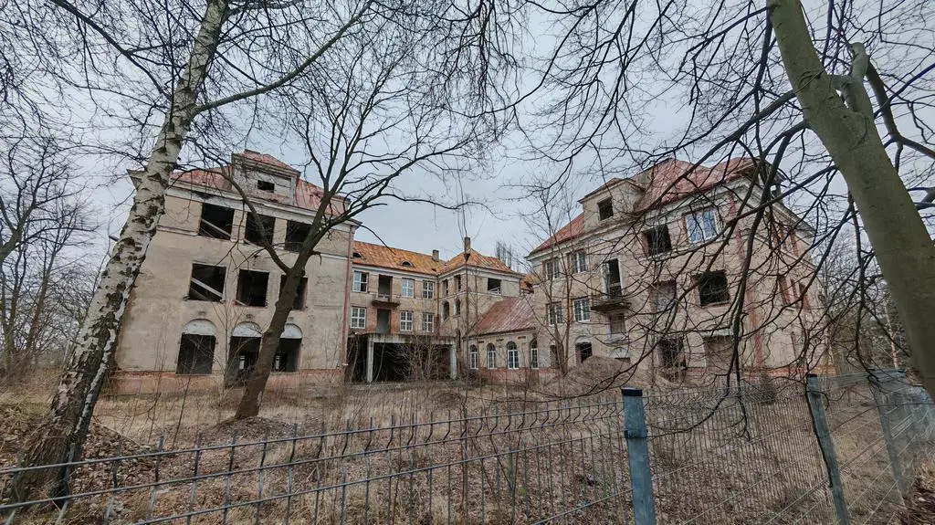 Budynek dawnego internatu w Zgierzu 
