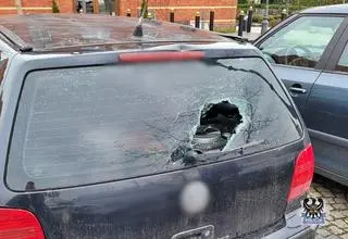 29-letnia wałbrzyszanka odpowie za dwukrotne zniszczenie mienia oraz włamanie do mieszkania