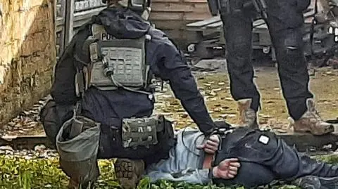 Strzelał z broni palnej do interweniujących policjantów. Wyrok