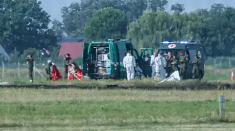 Miejsce katastrofy F-16 na terenie 42. Bazy Lotnictwa Szkolnego w Radomiu