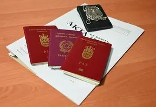 Odprawili się na lot do Dubaju, próbowali polecieć do Londynu