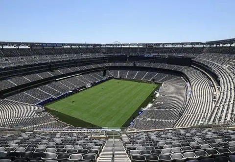 Podkowa, wulkan i "stalowy gigant". Wszystkie stadiony mundialu