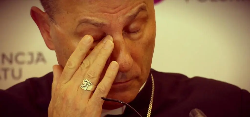 Choroba Kościoła i "symboliczne wyrzucenie prymasa". "Bronią przegranej sprawy"