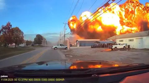 Po rozbiciu się samolotu firmy UPS doszło do potężnej eksplozji