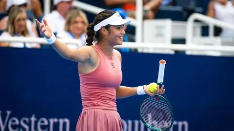 Zakłócony mecz tenisistek. "To dziecko. Mam je wyrzucić?"