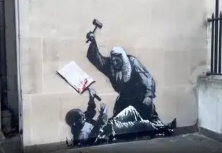 Nowy mural Banksy'ego. Na budynku sądu