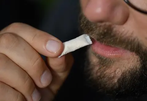 Zakażą woreczków i gum nikotynowych. Jest decyzja