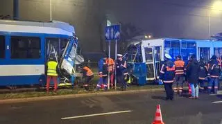 Trwa usuwanie uszkodzonych tramwajów