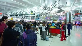 USA wstrzymują wydawanie wiz imigracyjnych obywatelom 75 krajów