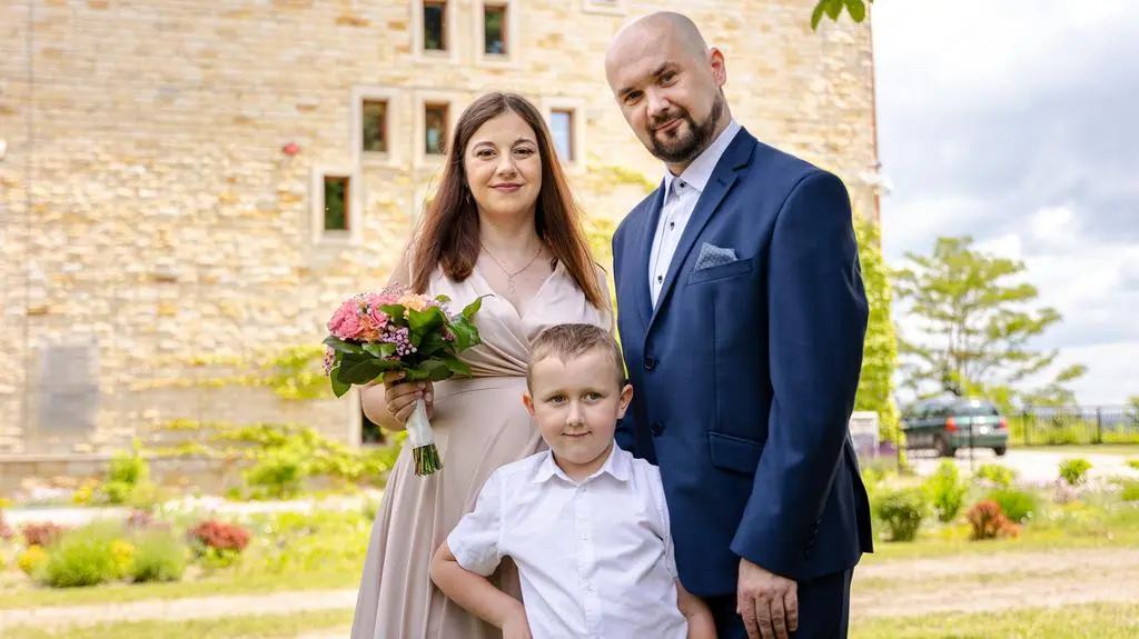 Bartek z żoną i synkiem 