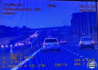Pijany kierowca został zatrzymany na trasie S7 pod Jędrzejowem