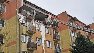 Eksplozja i pożar w bloku